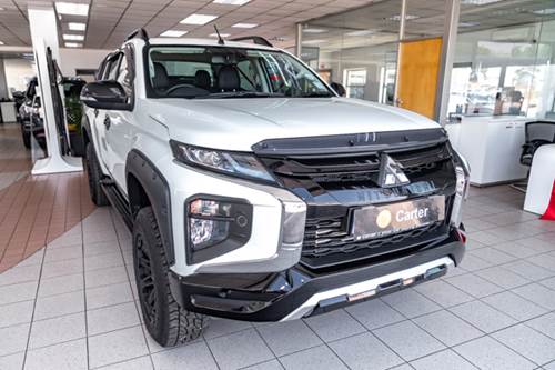 Mitsubishi Triton 2.4 Di-DC Xtreme Double Cab Auto