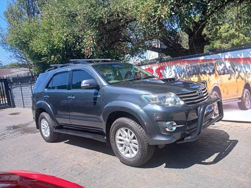 Toyota Fortuner III 3.0 D-4D Raised Body Auto