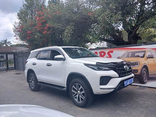 Toyota Fortuner IV 2.8 GD-6 Epic Auto