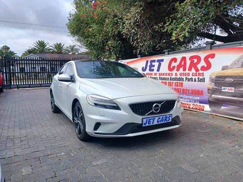 Volvo V40 T3 Momentum