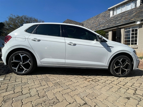 Volkswagen (VW) Polo 1.0 TSi R-Line (85kW)