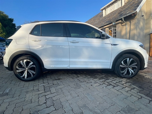 Volkswagen (VW) T-Cross 1.5 TSI R-LIne DSG