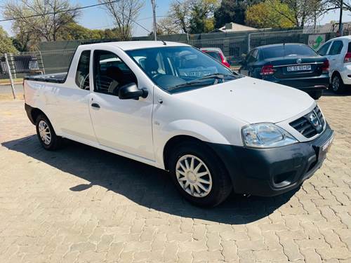 Nissan NP200 1.6i