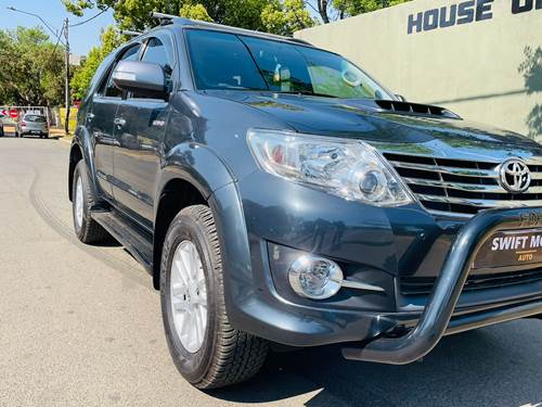 Toyota Fortuner III 3.0 D-4D 4x4 Auto