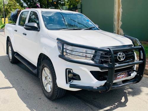 Toyota Hilux 2.4 GD-6 SRX Double Cab