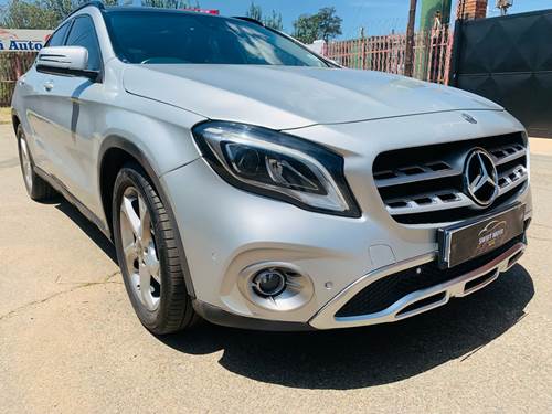 Mercedes Benz GLA 200 Auto