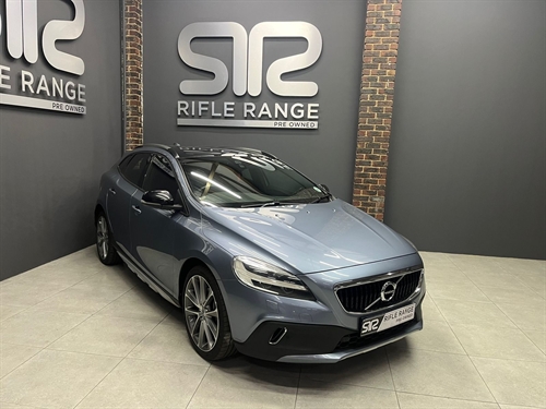 Volvo V40 Cross Country D3 Momentum Geartronic