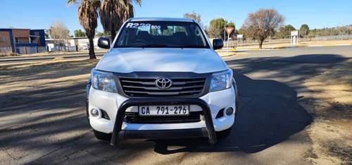 Toyota Hilux ( II) 2.5 D-4D SRX 4X4 Double Cab