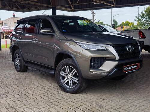 Toyota Fortuner IV 2.4 GD-6 Raised Body