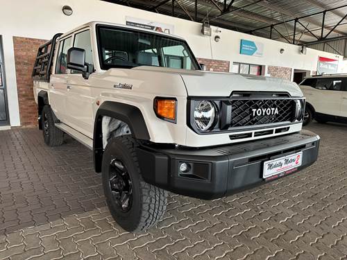 Toyota Land Cruiser 79 2.8 GD-6 Double Cab Auto