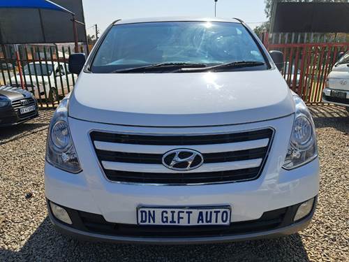 Hyundai H1 2.4 CVVT GLS 9 Seater