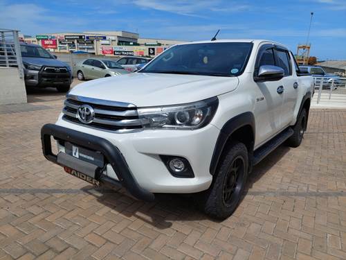 Toyota Hilux 2.8 GD-6 Raider Double Cab Auto 4x4