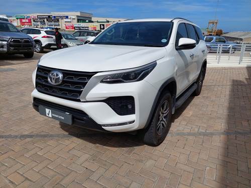 Toyota Fortuner IV 2.4 GD-6 Raised Body