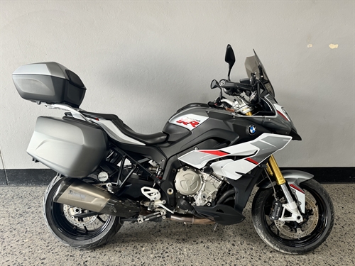 BMW S1000XR