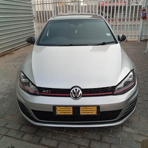 Volkswagen (VW) Golf 7 GTi 2.0 TSi