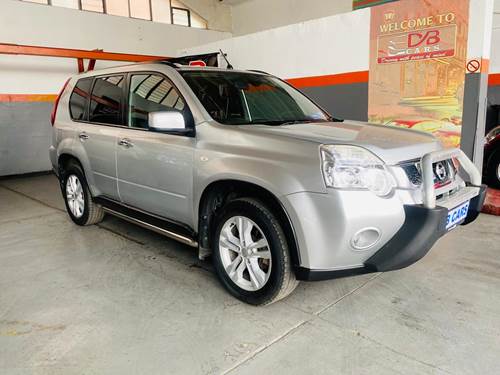 Nissan X-Trail V 2.0 4X2 XE