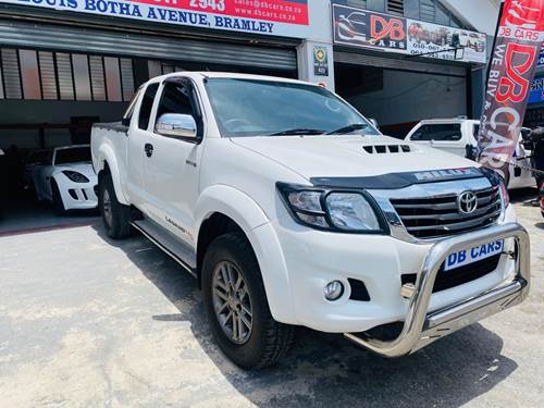 Toyota Hilux ( II) 3.0 D-4D Raider Xtra Cab