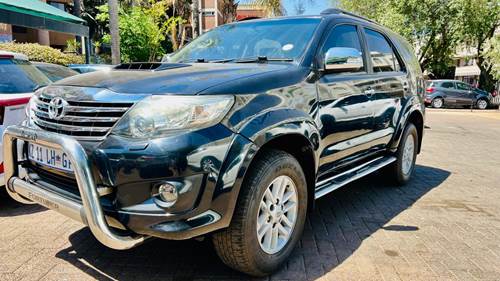 Toyota Fortuner II 3.0 D-4D Raised Body Auto