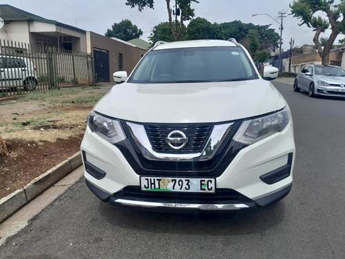 Nissan X-Trail VII 2.0 Visia 4x2