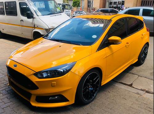 Ford Focus 2.0 Ecoboost ST1