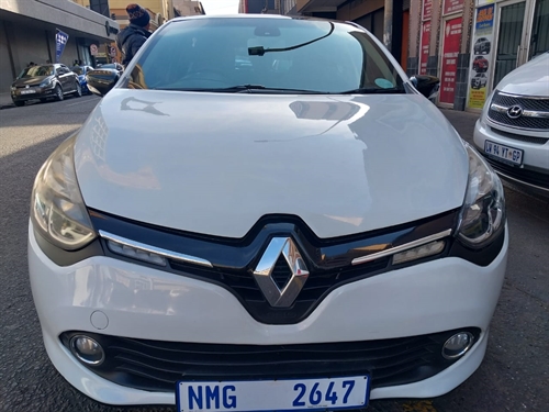 Renault Clio IV 900T (66kW) Dynamique 5 Door