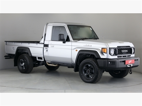 Toyota Land Cruiser 79 2.8 GD-6 Auto