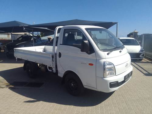 Hyundai H100 2.6 D Euro II Dropside Aircon