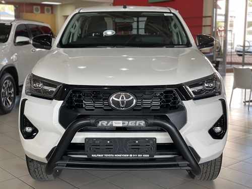 Toyota Hilux 2.8 GD-6 Raider Double Cab Auto 4x4