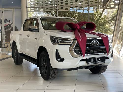 Toyota Hilux 2.8 GD-6 RD Raider Double Cab Auto (MHEV)