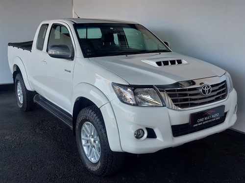 Toyota Hilux (Legend 45) 3.0 D-4D 4X4 Xtra Cab