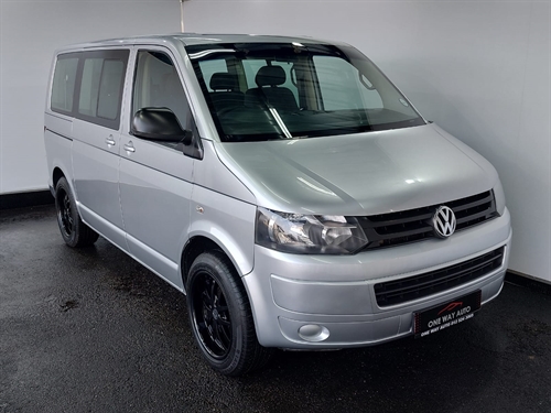 Volkswagen (VW) Kombi T5 2.0 TDi (75 kW) SWB Base