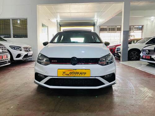 Volkswagen (VW) Polo GTi 1.8 TSi DSG