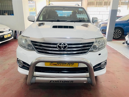 Toyota Fortuner III 3.0 D-4D 4x4 Auto