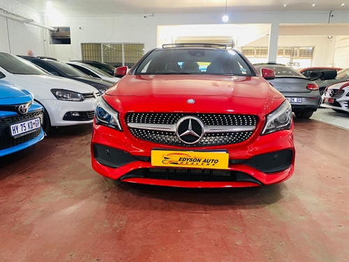 Mercedes Benz CLA 200 AMG