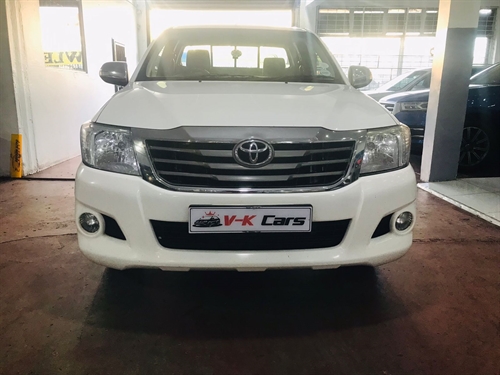 Toyota Hilux ( II) 2.5 D-4D SRX Xtra Cab