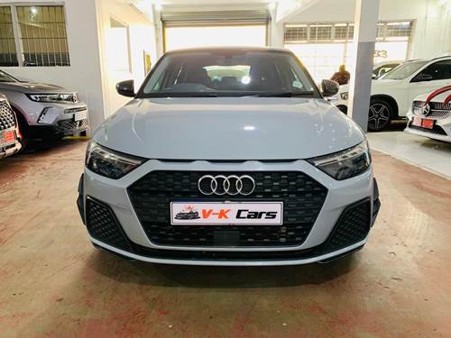 Audi A1 1.0T FSi S S-tronic 3 Door