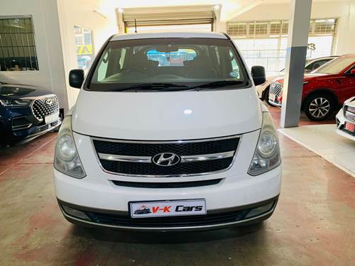 Hyundai H1 2.4 CVVT GLS 9 Seater