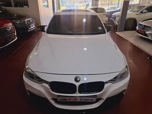 BMW 320i (F30) Auto