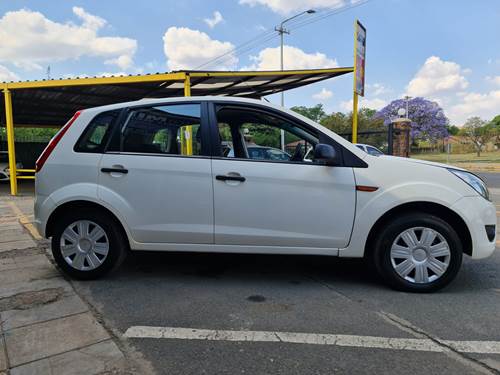 Ford Figo 1.4 TDCi Ambiente 5-Door Hatch Back