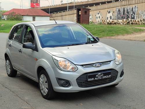 Ford Figo 1.4i Ambiente 5-Door Hatch Back