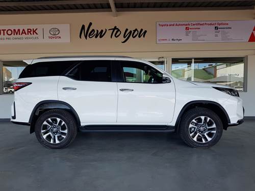 Toyota Fortuner VI 2.8GD-6 VX Auto 4x4