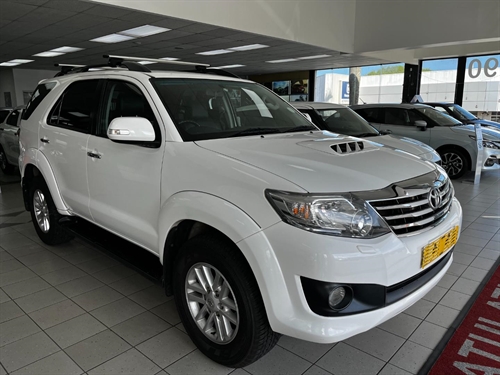 Toyota Fortuner III 2.5 D-4D VNT Raised Body Auto