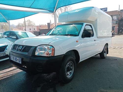 Nissan Hardbody NP300 2.0i LWB Single Cab