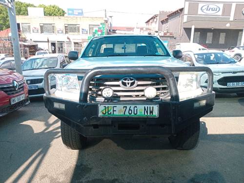 Toyota Hilux ( II) 2.5 D-4D SRX 4X4 Single Cab