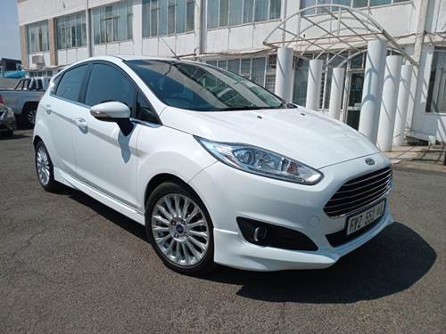 Ford Fiesta 1.0 EcoBoost Titanium Powershift 5 Door