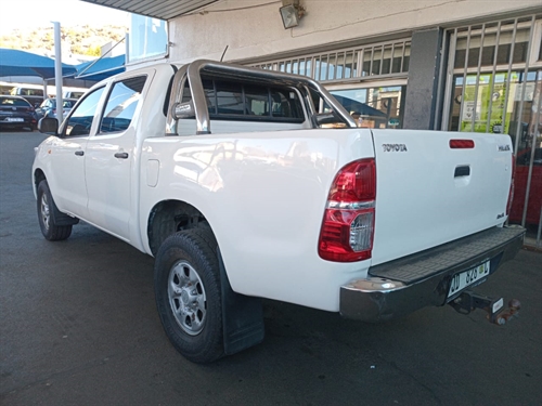 Toyota Hilux ( II) 2.5 D-4D SRX 4X4 Double Cab