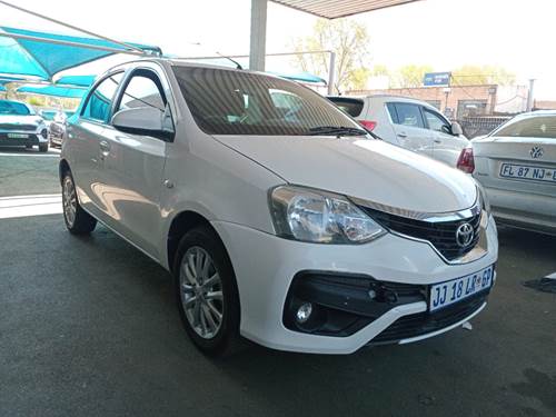 Toyota Etios Cross 1.5 Xs Hatch