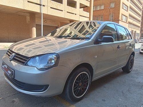 Volkswagen (VW) Polo Vivo 1.6 Hatch 5 Door