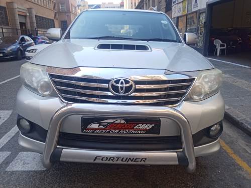 Toyota Fortuner III 2.5 D-4D VNT Raised Body