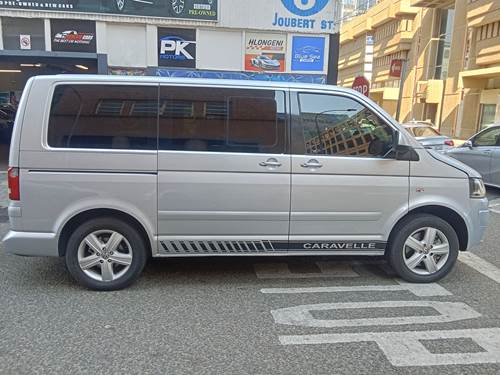 Volkswagen (VW) Caravelle 2.0 BiTDi (132 kW)